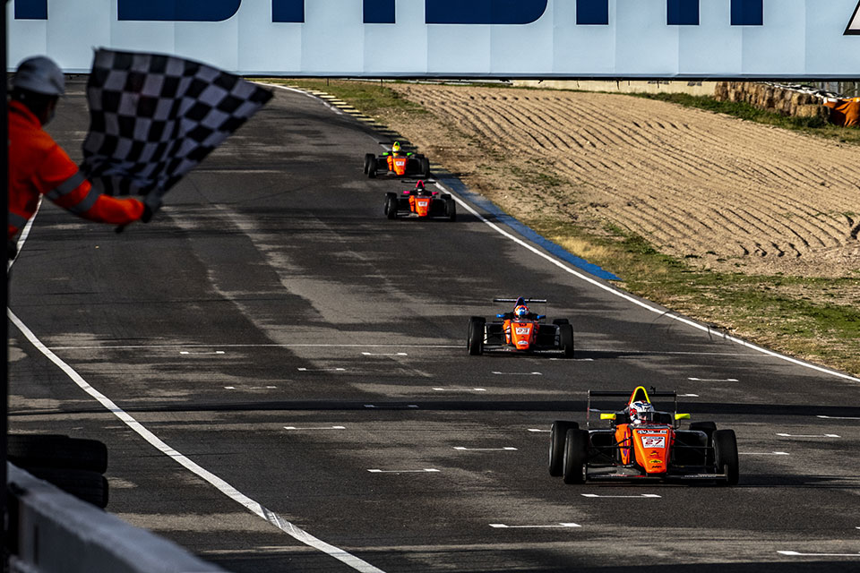 TCR Europe y Campeonato de España de F-4