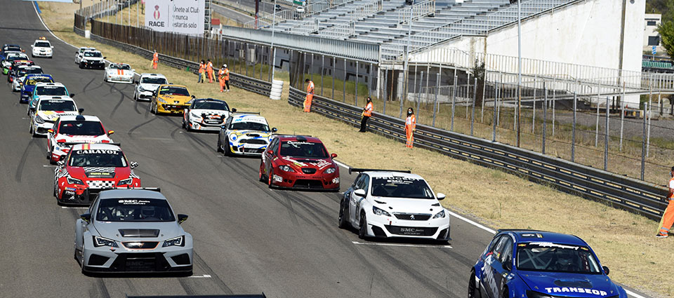 Campeonato RACE de Turismos en el Circuito del Jarama